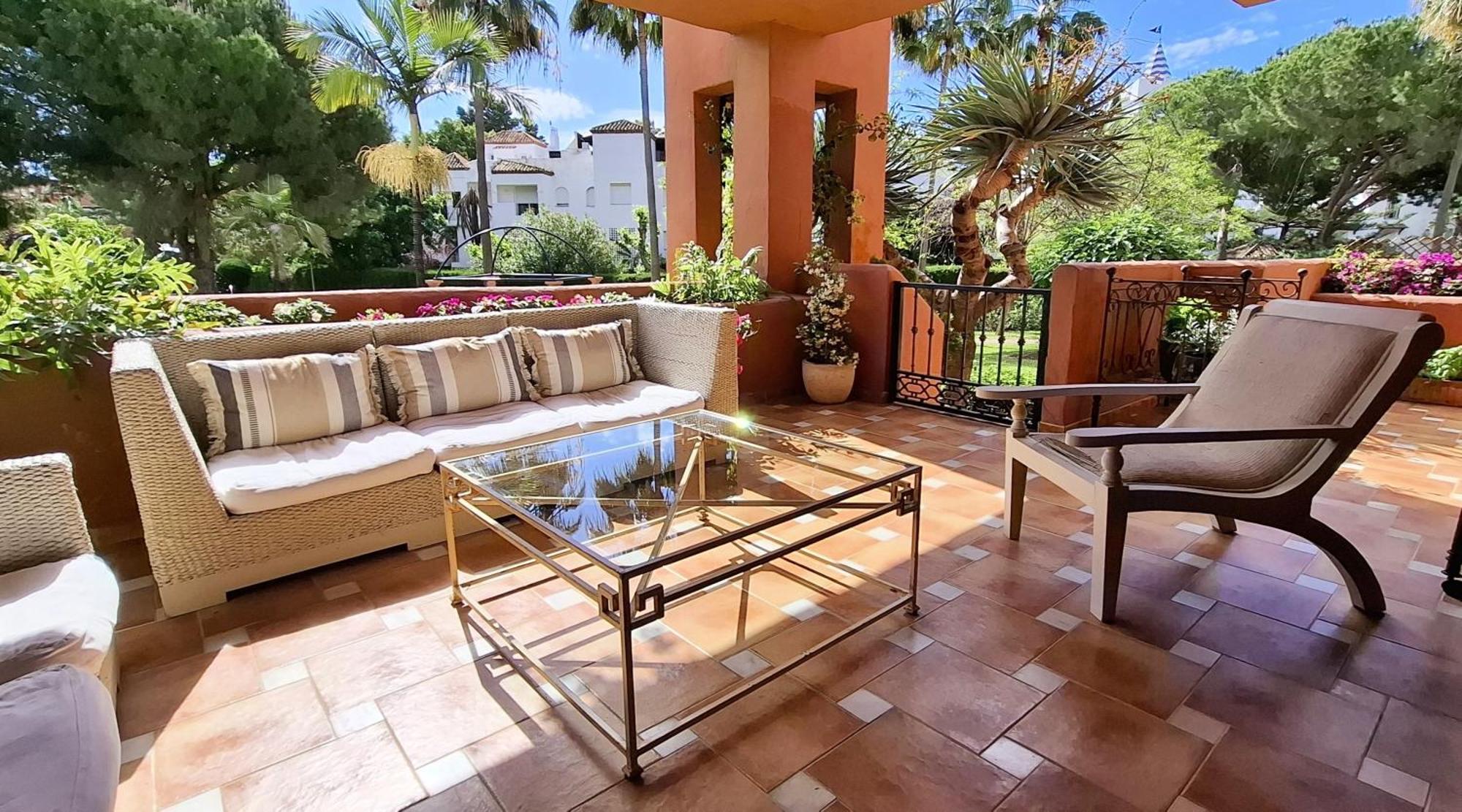 Alhambra Del Golf - Guadalmina Apartment Estepona Exterior photo